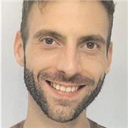 Jeune homme dynamique, patient et pédagogue passionné de partager ces connaissances